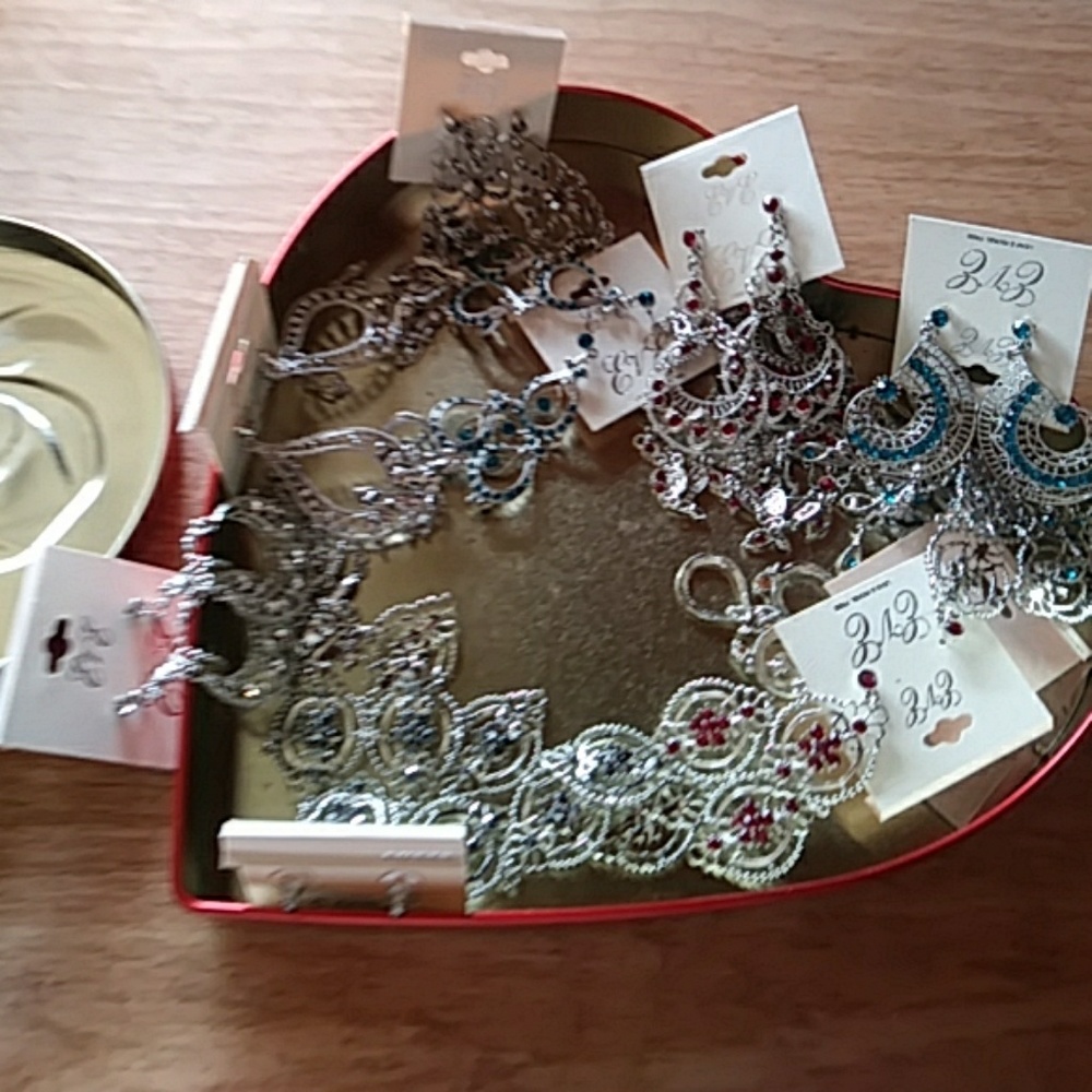 Earings